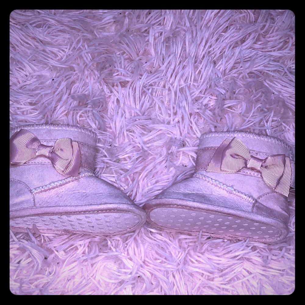 Baby girl booties